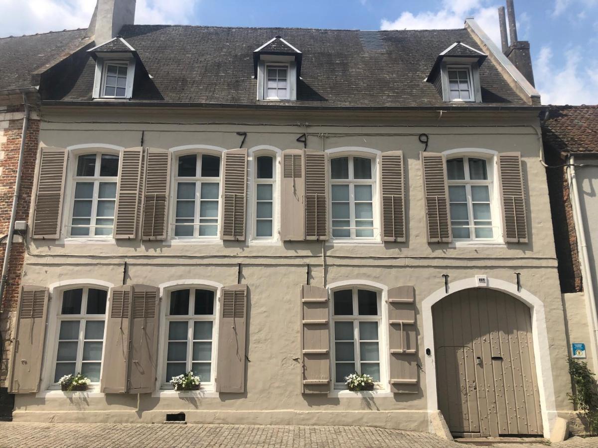 Aux Remparts De Montreuil Panzió Montreuil  Kültér fotó